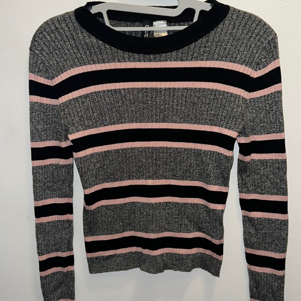 Long sleeved Knit Top